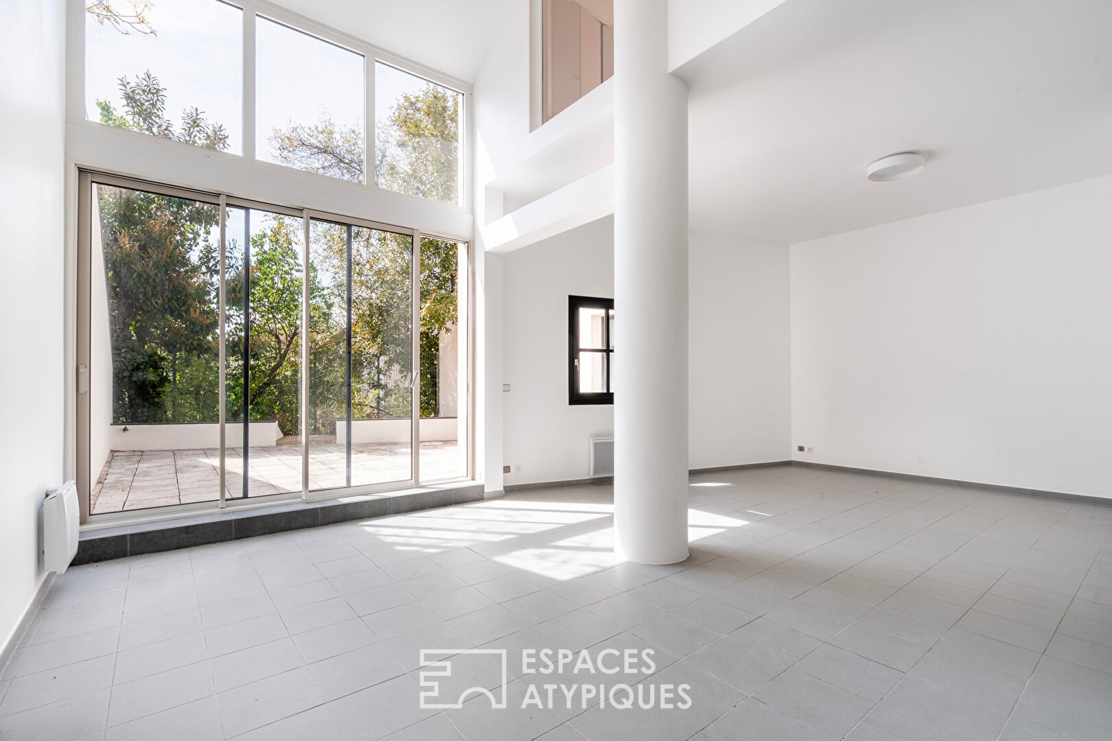 Agence immobilière de ESPACES ATYPIQUES VAL DE MARNE