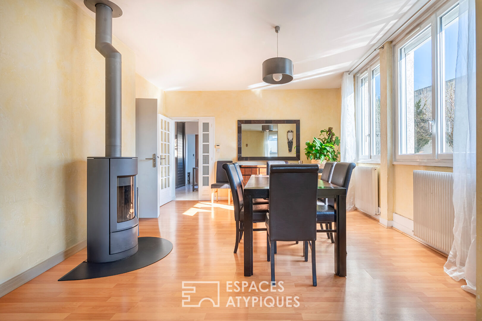 Agence immobilière de ESPACES ATYPIQUES SEINE SAINT DENIS