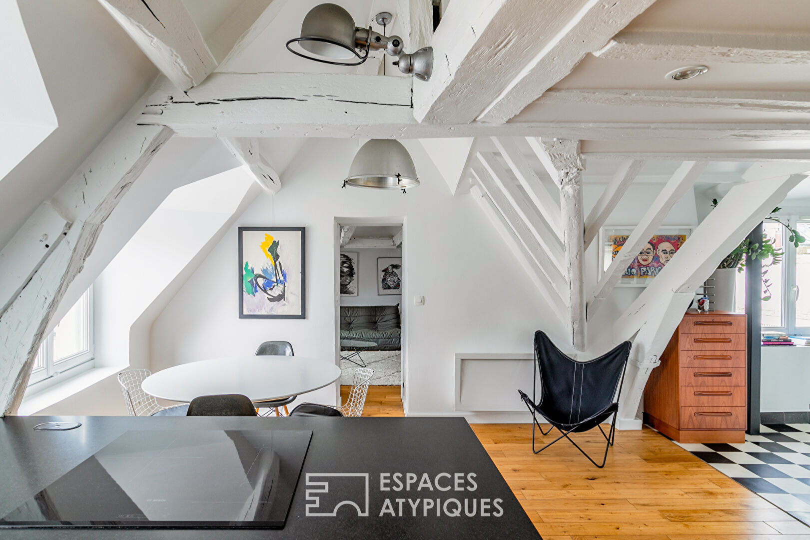 Agence immobilière de ESPACES ATYPIQUES PARIS