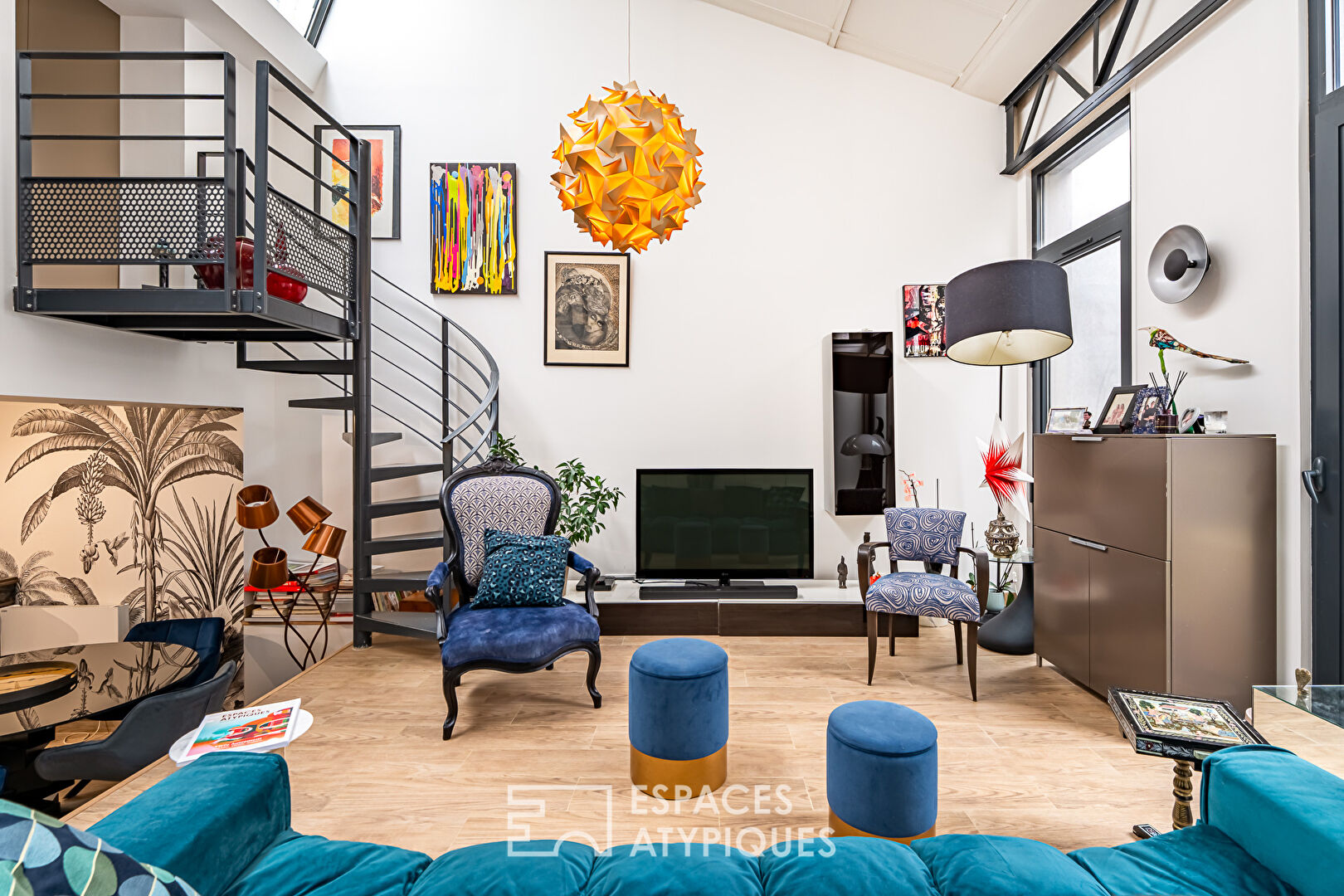 Agence immobilière de ESPACES ATYPIQUES Hauts de Seine