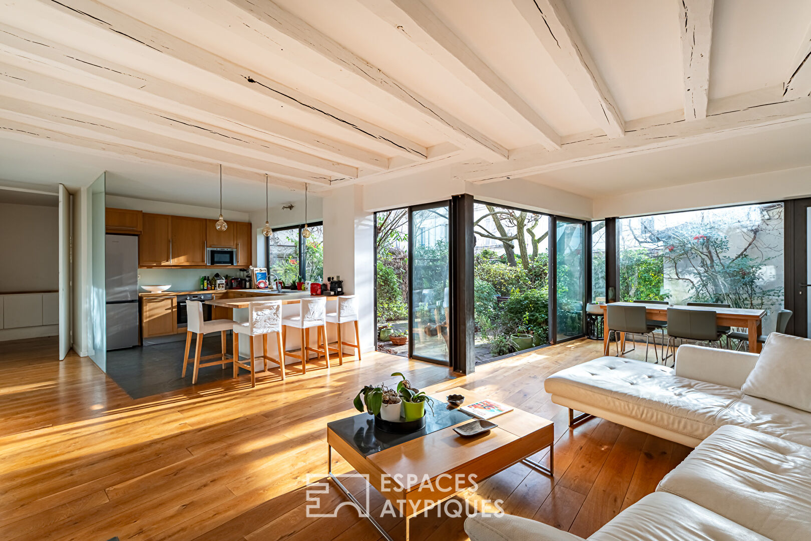 Agence immobilière de ESPACES ATYPIQUES Hauts de Seine