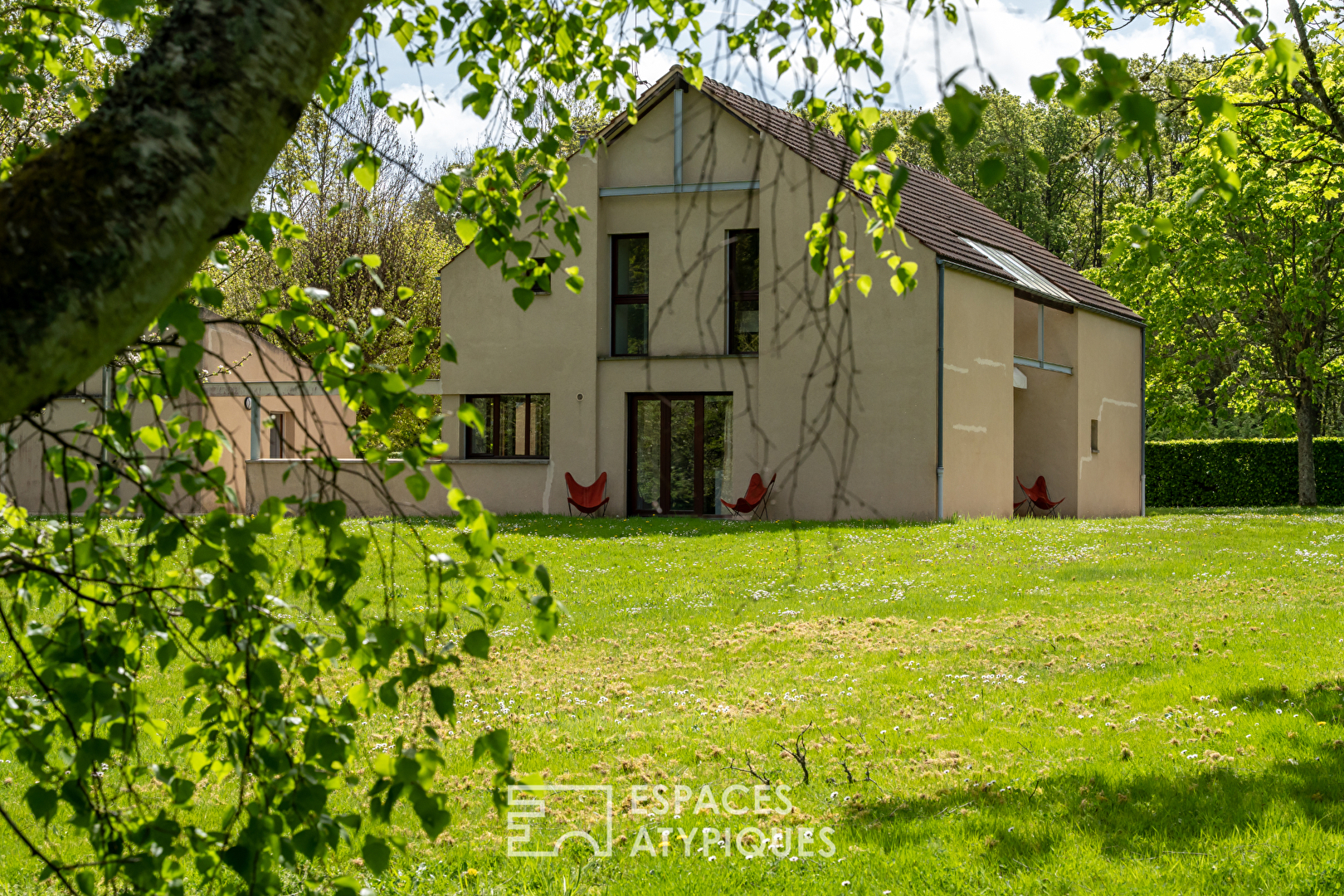 Agence immobilière de Espaces Atypiques Yvelines - ESPACES ATYPIQUES YVELINES