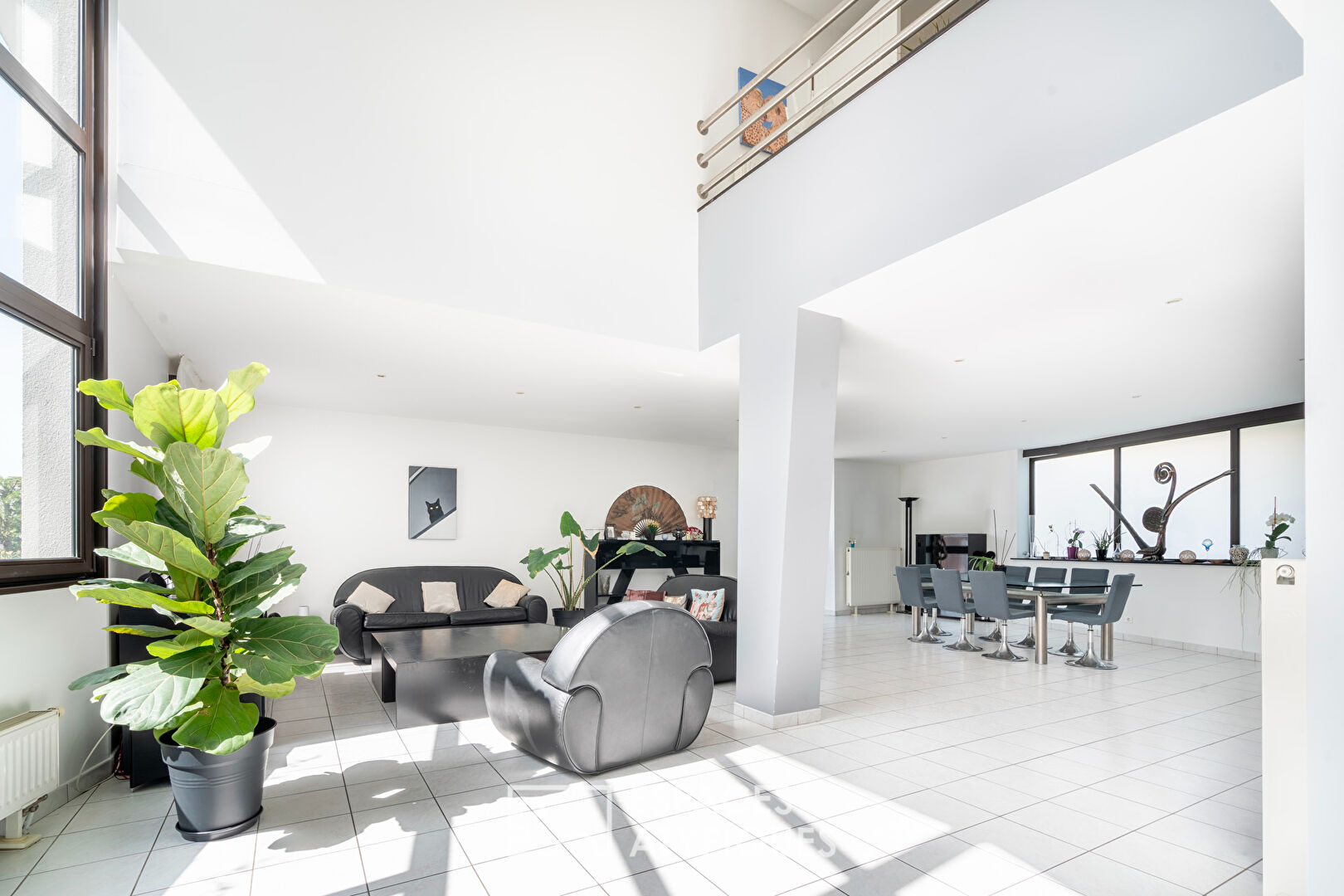 Agence immobilière de ESPACES ATYPIQUES SEINE SAINT DENIS