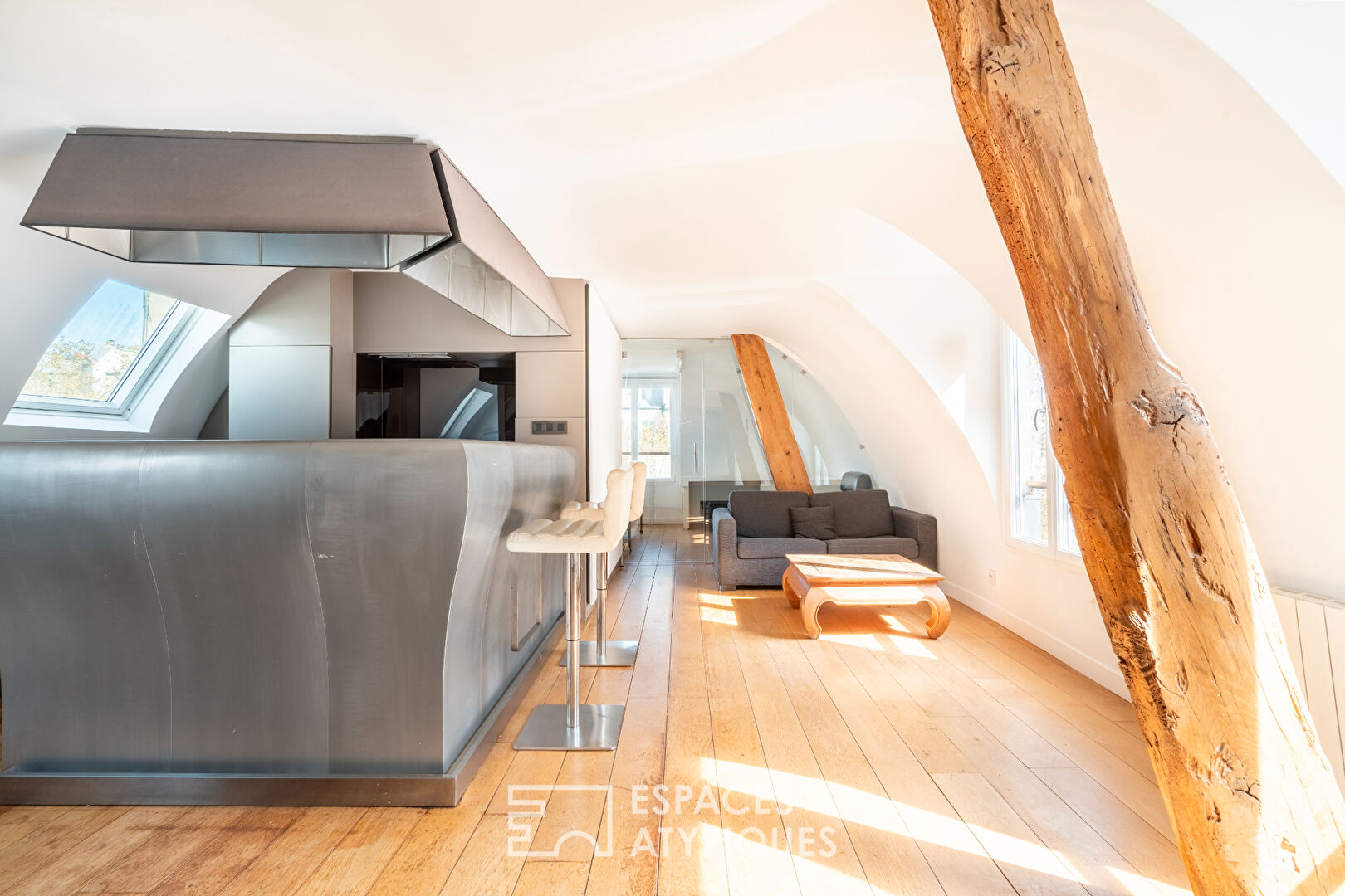 Agence immobilière de ESPACES ATYPIQUES PARIS