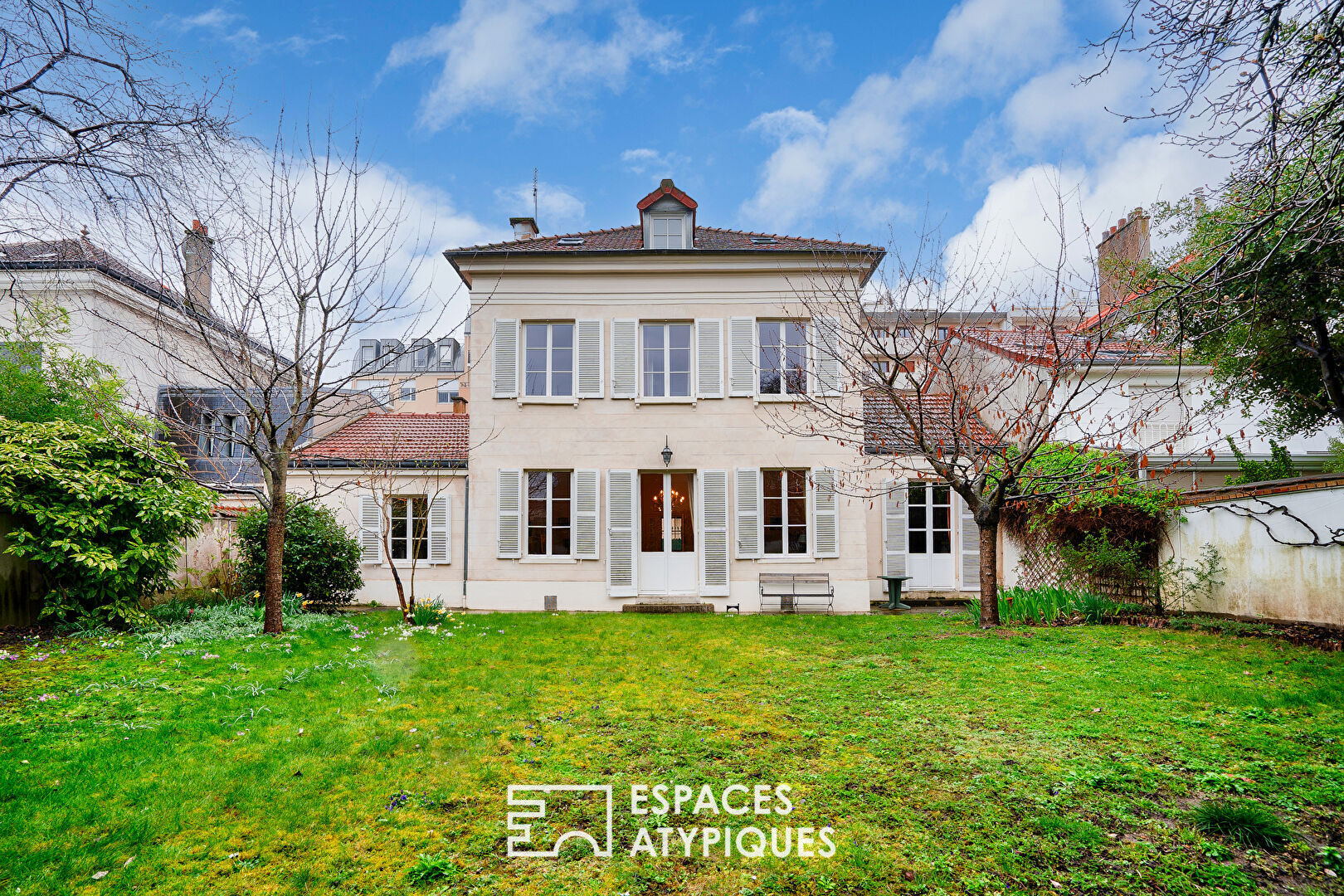 Agence immobilière de ESPACES ATYPIQUES VAL DE MARNE