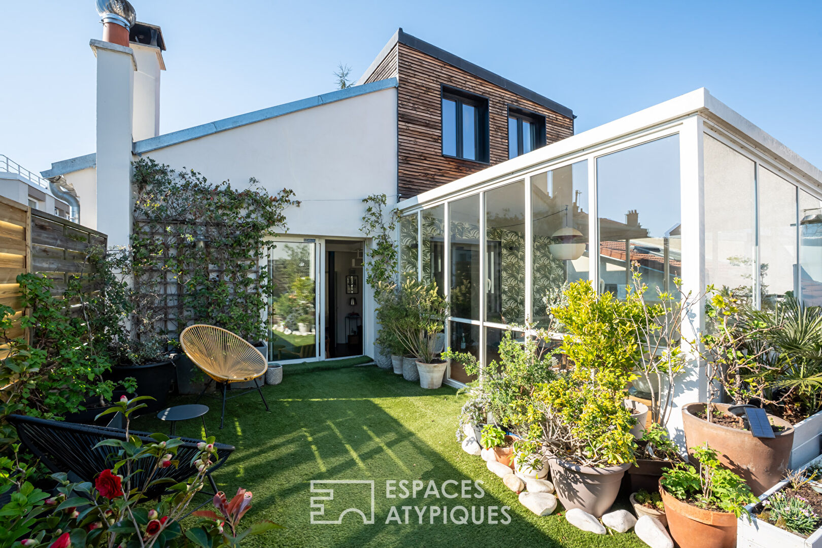Agence immobilière de ESPACES ATYPIQUES Hauts de Seine