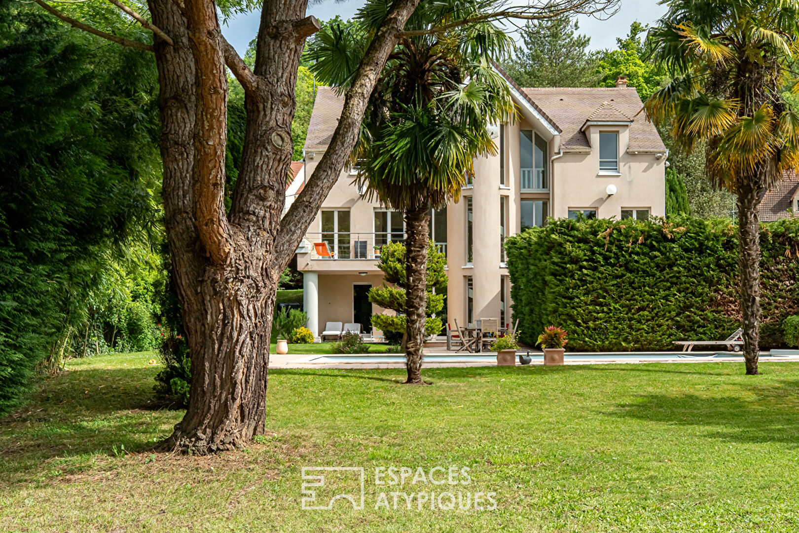 Agence immobilière de Espaces Atypiques Yvelines - ESPACES ATYPIQUES YVELINES