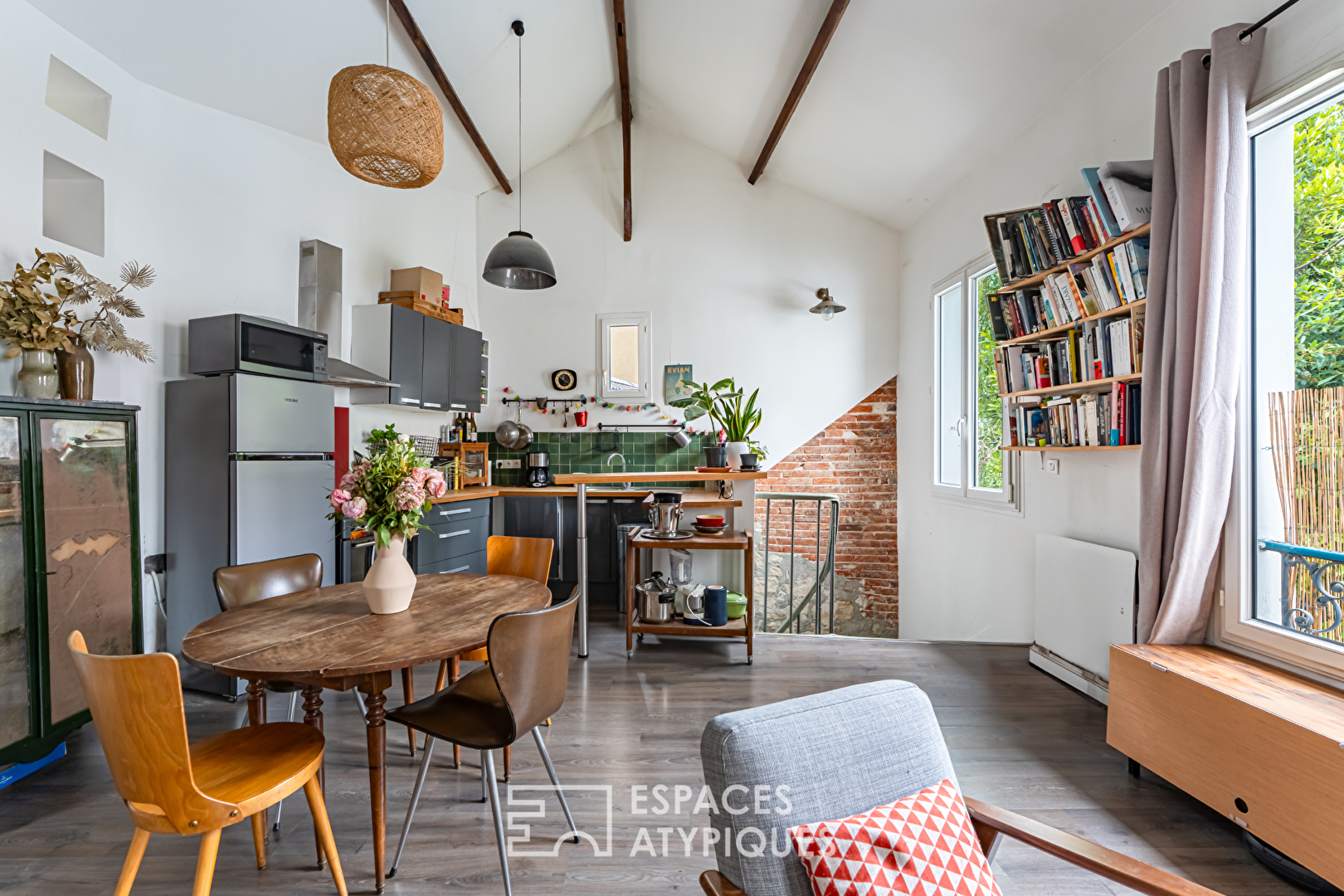 Agence immobilière de ESPACES ATYPIQUES Hauts de Seine