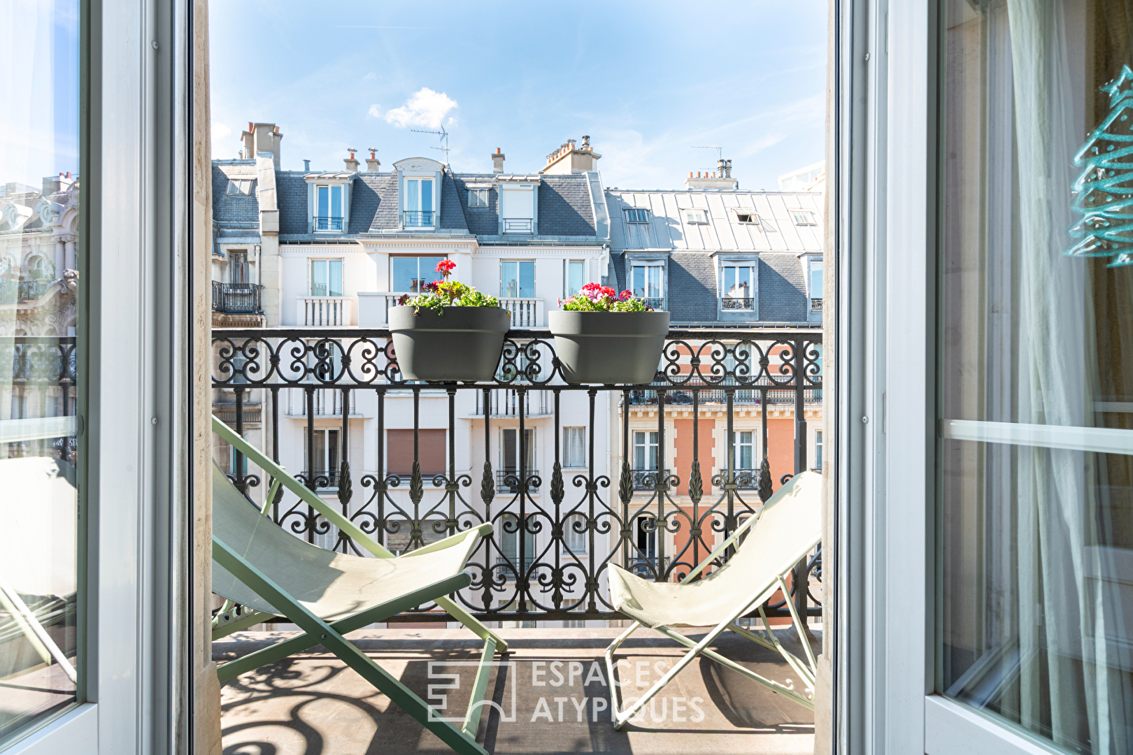 Agence immobilière de ESPACES ATYPIQUES PARIS