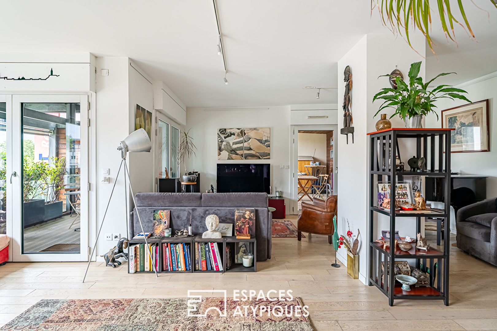 Agence immobilière de ESPACES ATYPIQUES Hauts de Seine
