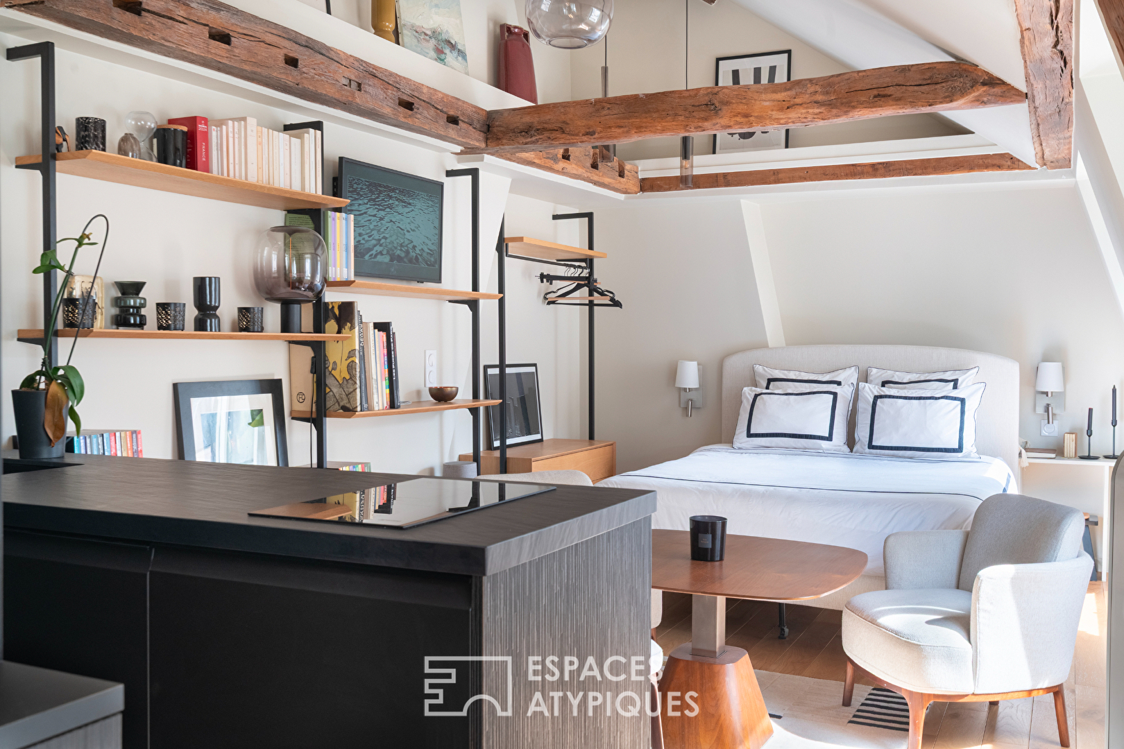 Agence immobilière de ESPACES ATYPIQUES PARIS - ESPACES ATYPIQUES PARIS OUEST