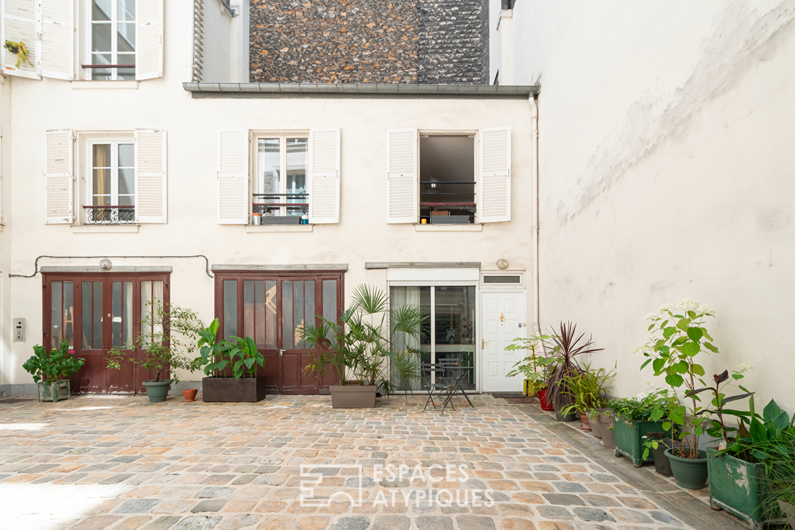 Agence immobilière de ESPACES ATYPIQUES PARIS