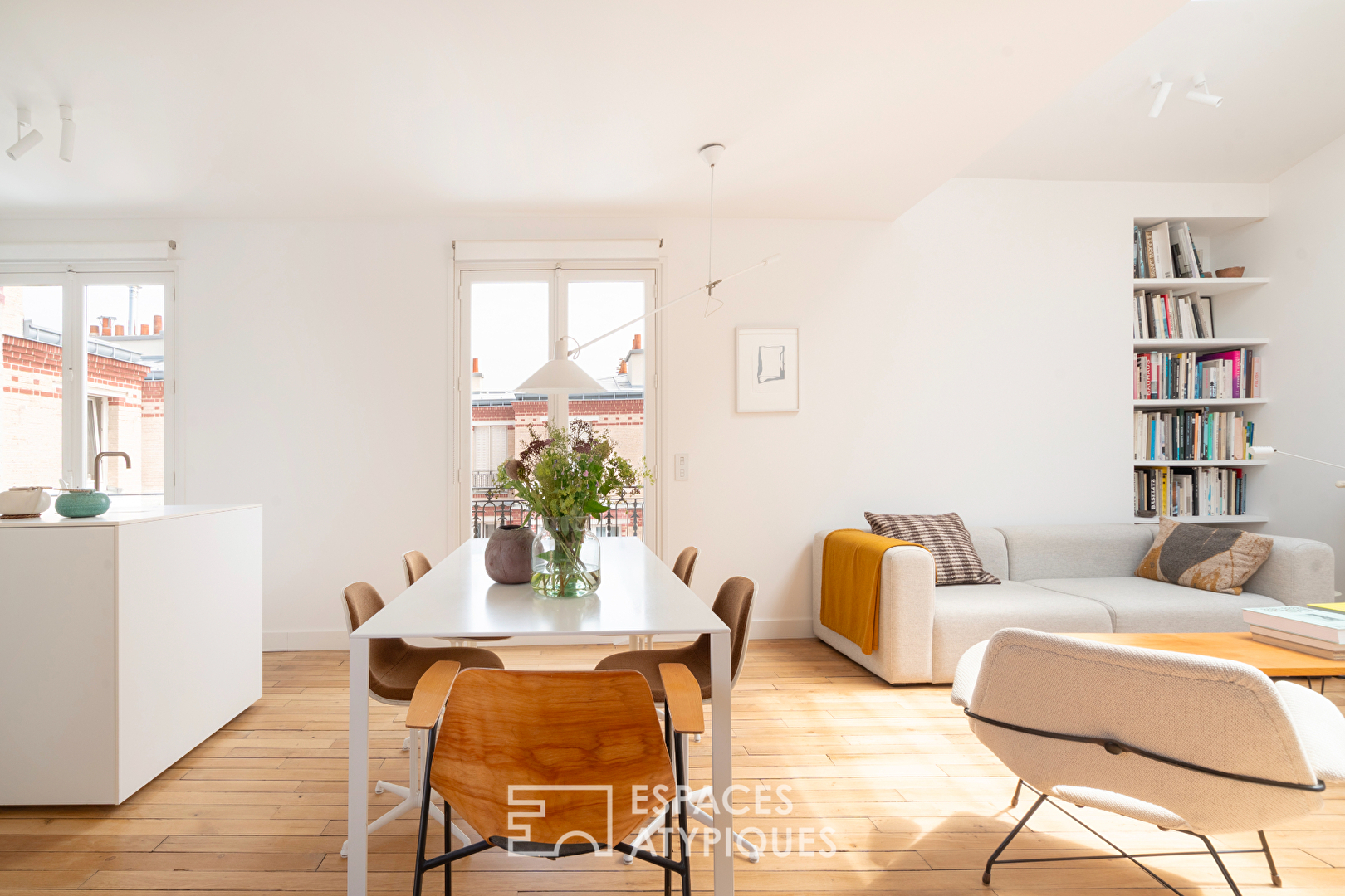 Agence immobilière de ESPACES ATYPIQUES PARIS