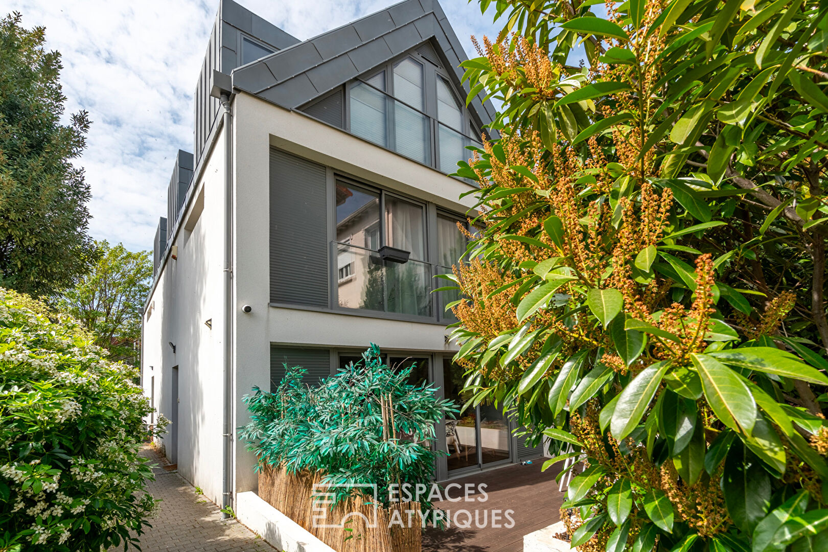 Agence immobilière de ESPACES ATYPIQUES VAL DE MARNE