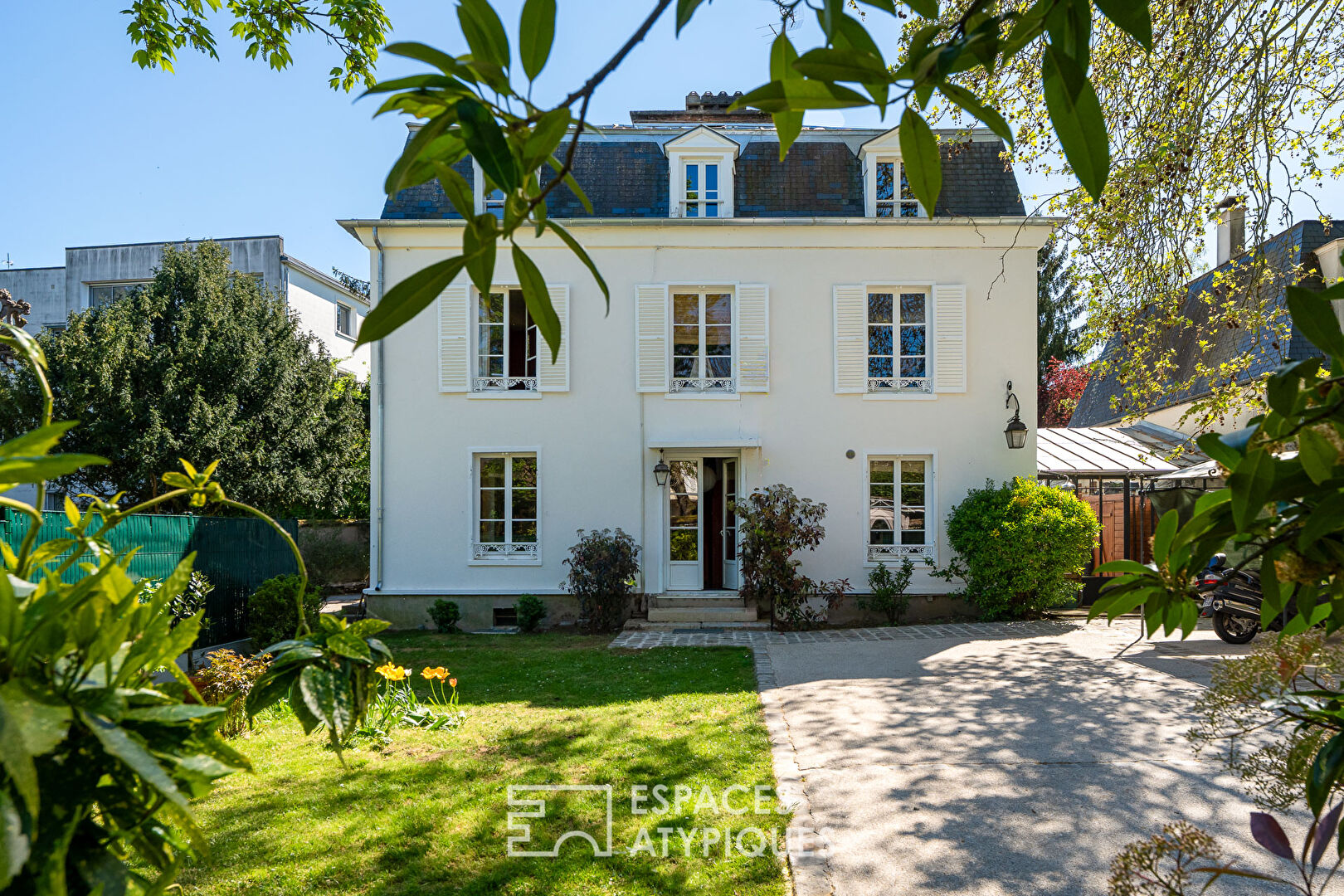 Agence immobilière de ESPACES ATYPIQUES Hauts de Seine