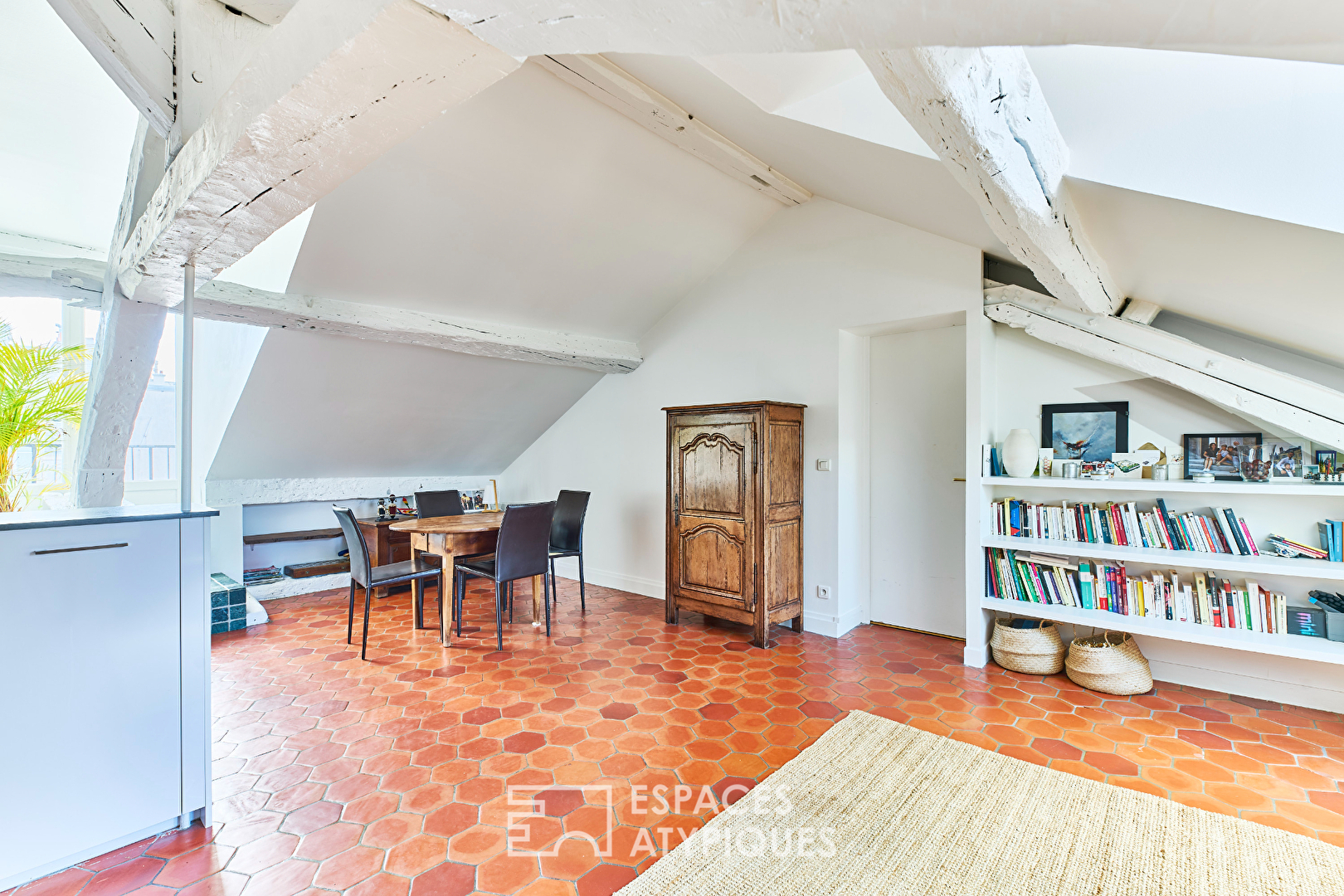 Agence immobilière de ESPACES ATYPIQUES PARIS - ESPACES ATYPIQUES PARIS OUEST