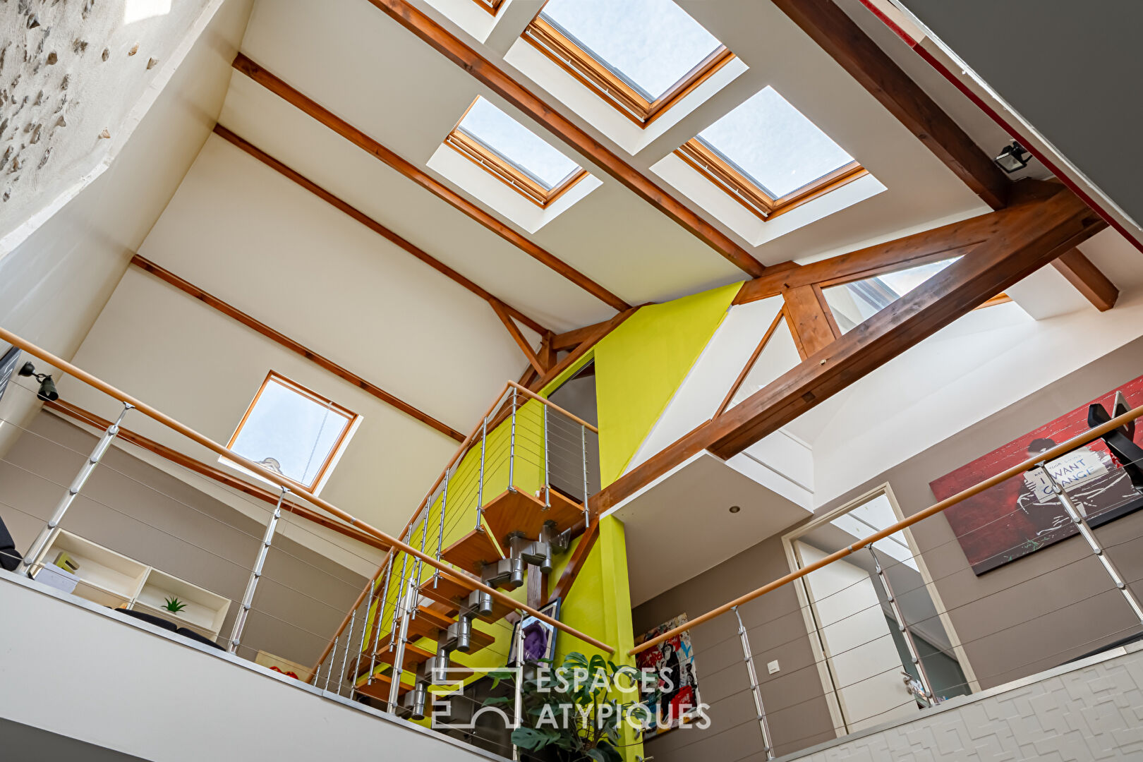 Agence immobilière de Espaces Atypiques Yvelines - ESPACES ATYPIQUES YVELINES