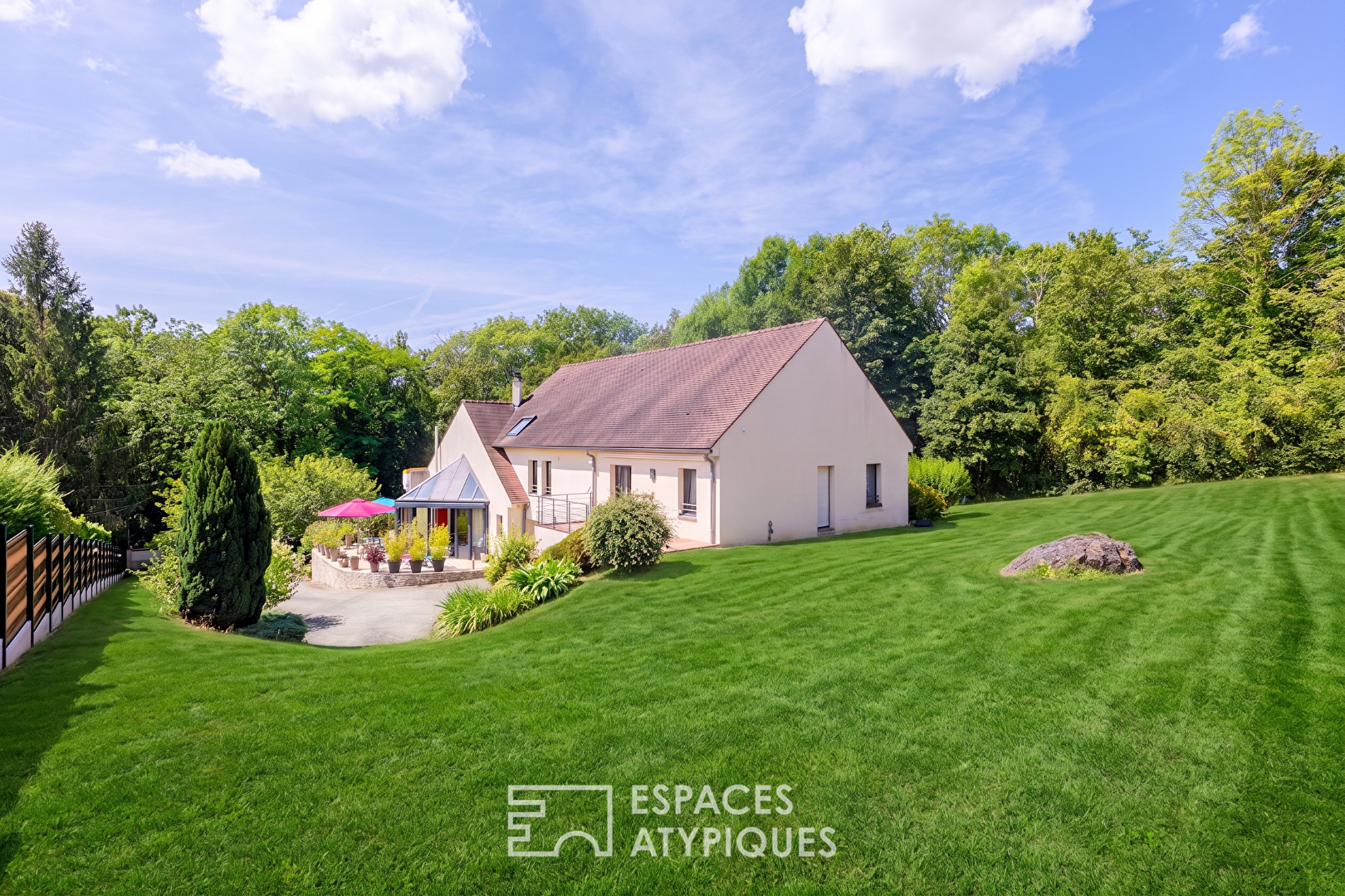 Agence immobilière de Espaces Atypiques Yvelines - ESPACES ATYPIQUES YVELINES