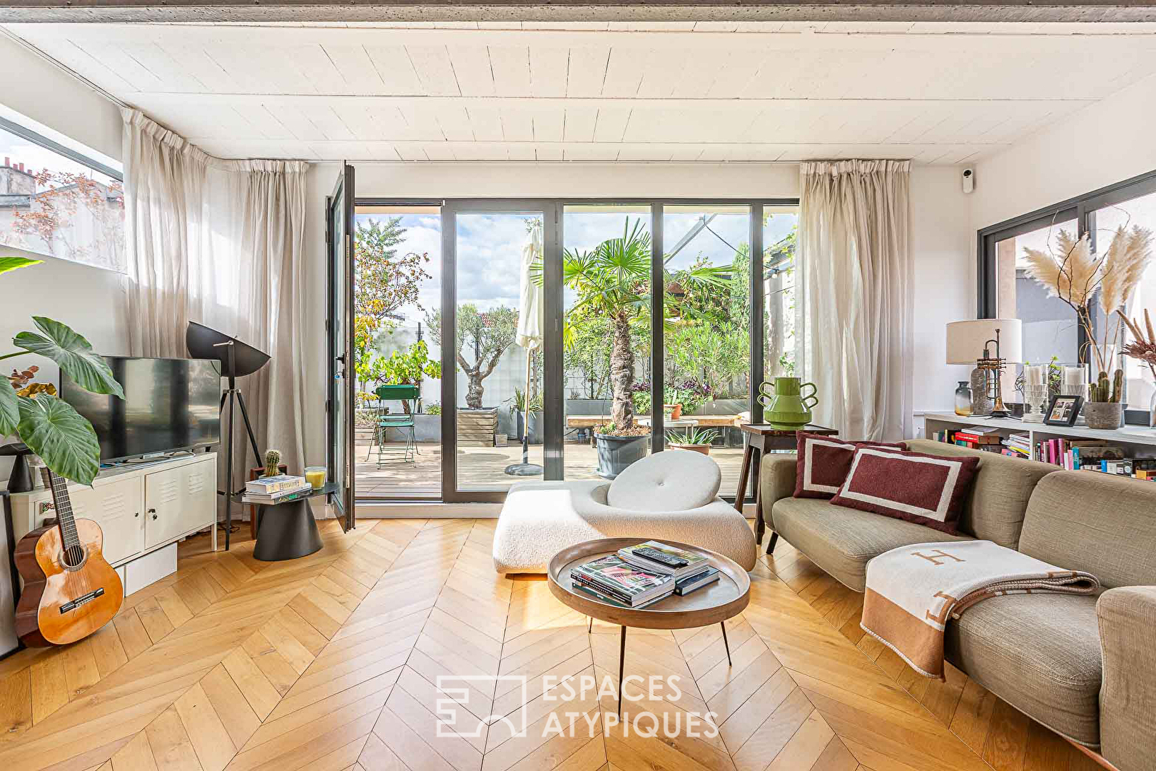 Agence immobilière de ESPACES ATYPIQUES VAL DE MARNE