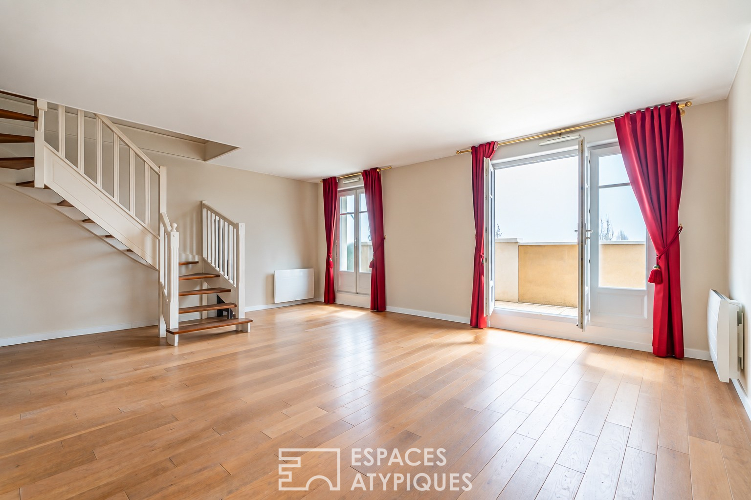 Agence immobilière de Espaces Atypiques Yvelines - ESPACES ATYPIQUES YVELINES