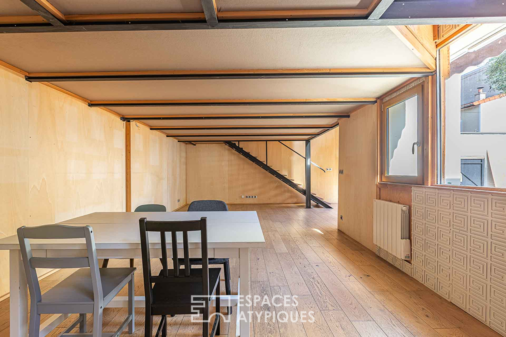 Agence immobilière de ESPACES ATYPIQUES VAL DE MARNE