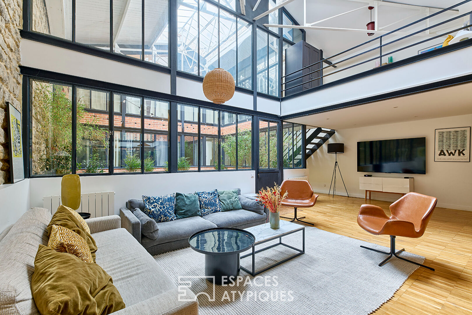 Agence immobilière de ESPACES ATYPIQUES PARIS - ESPACES ATYPIQUES PARIS OUEST