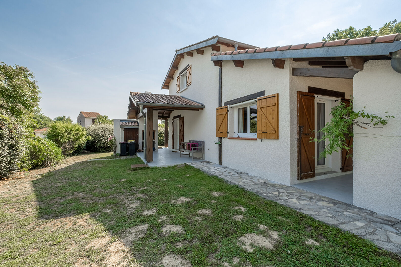 Photo Charmante Villa au calme exposé sud avec Piscine image 4/6