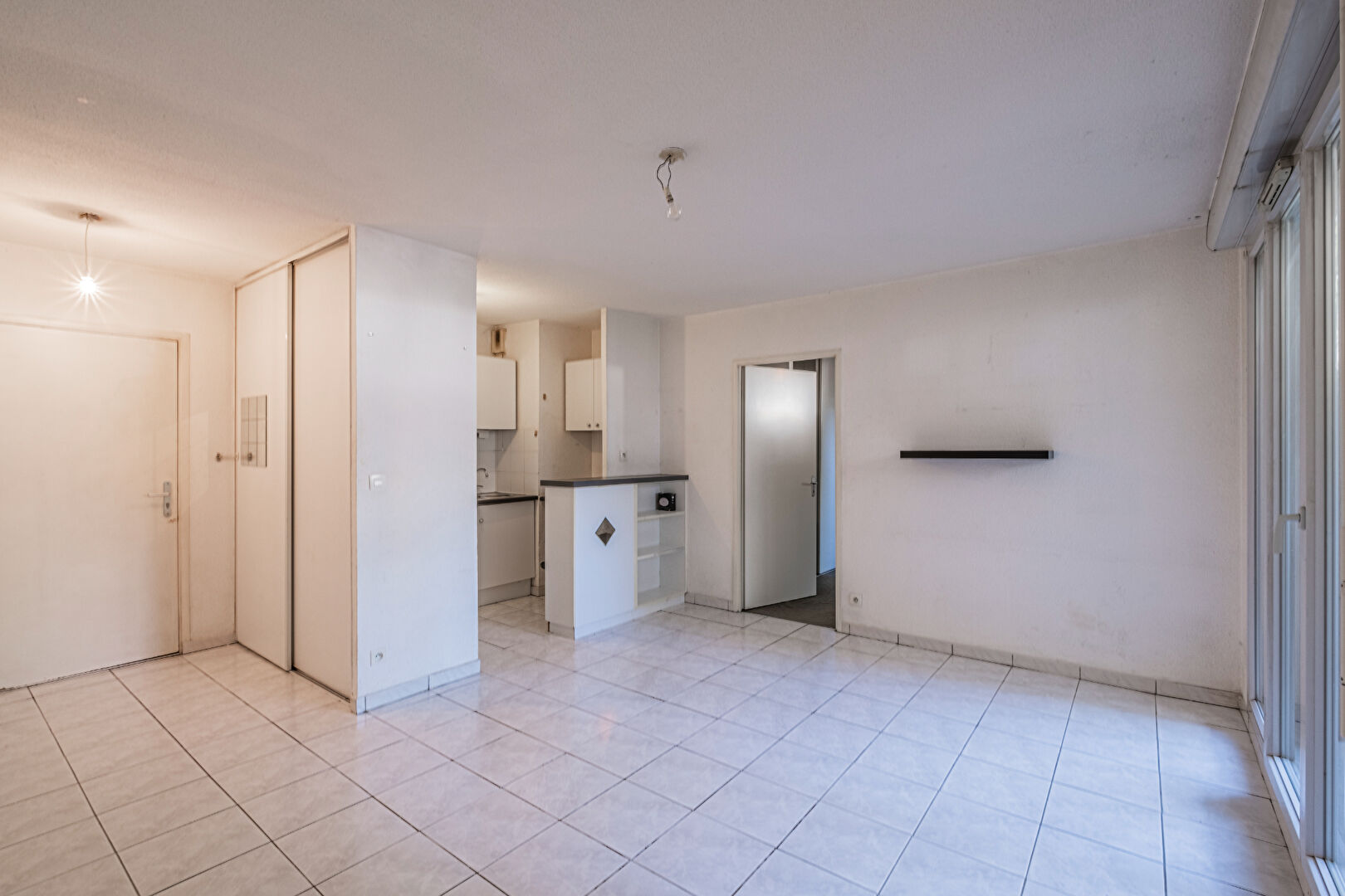 Photo Appartement T2 en rez de jardin . image 2/6