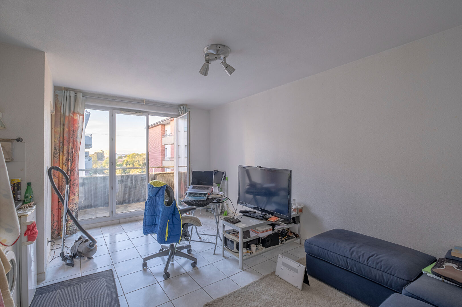 Photo LA VACHE - dernier étage T2 avec terrasse et parking . image 2/5