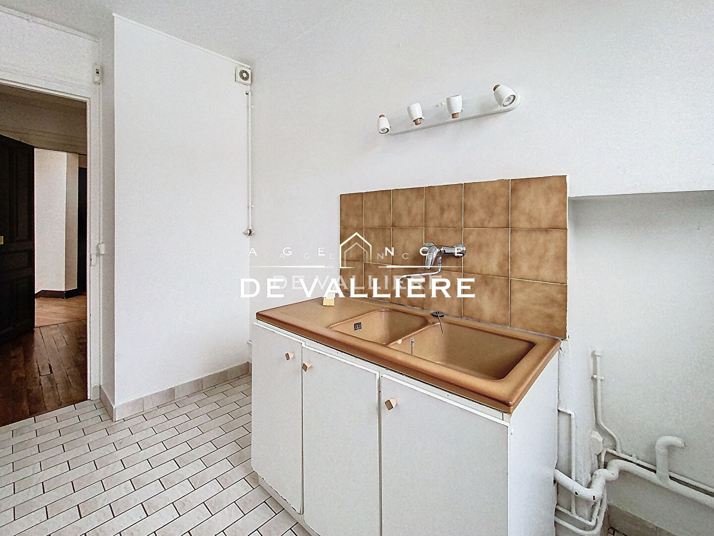 Photo Appartement Suresnes 2 pièce(s) 45 m2 image 3/6