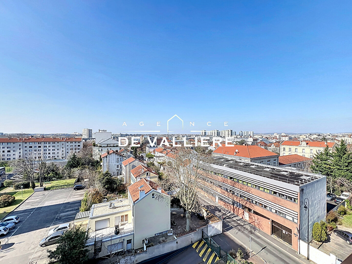 3P en étage avec vues dégagées et parking