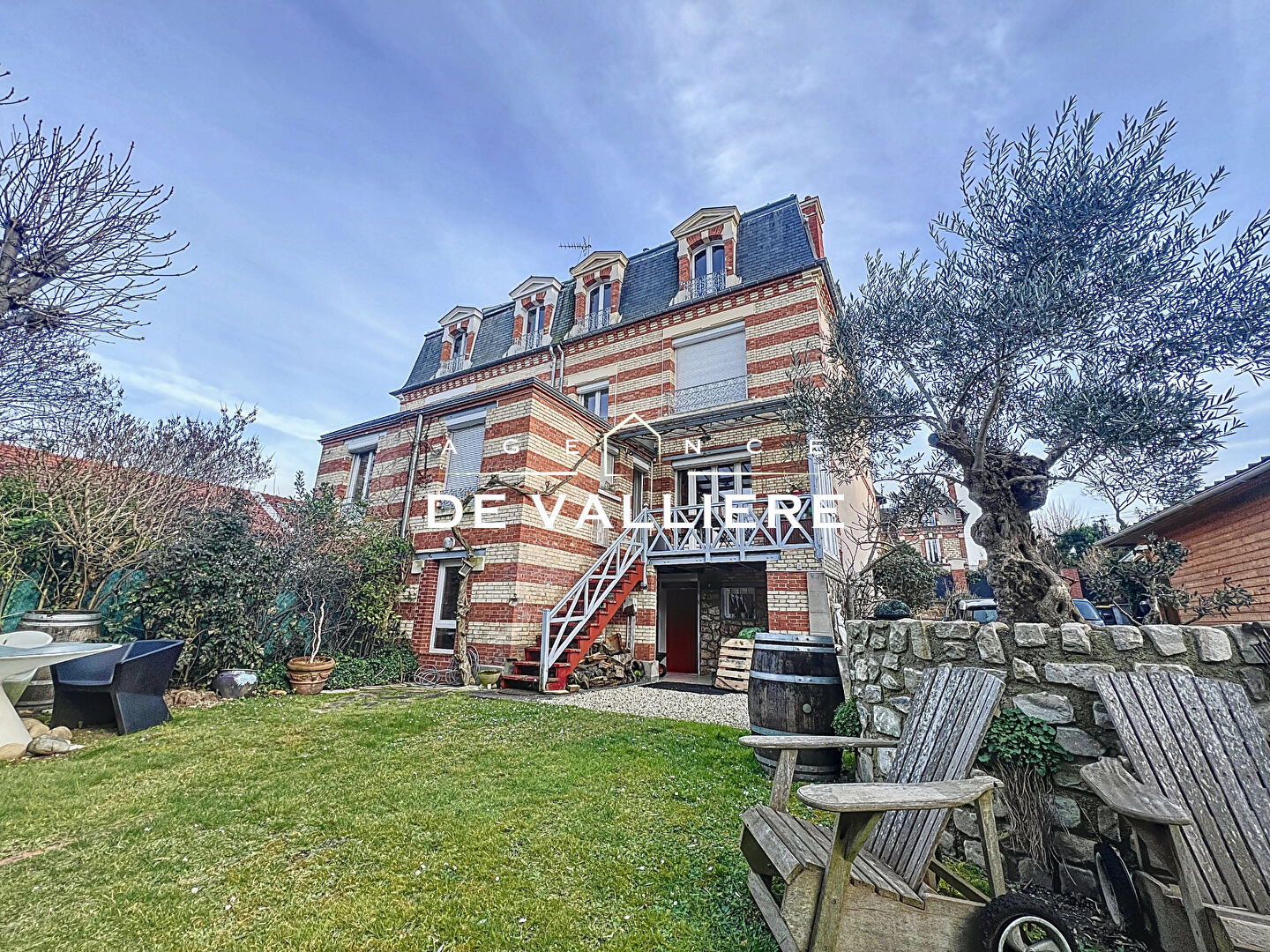 Agence immobilière de AGENCE DE VALLIERE - Nanterre Centre