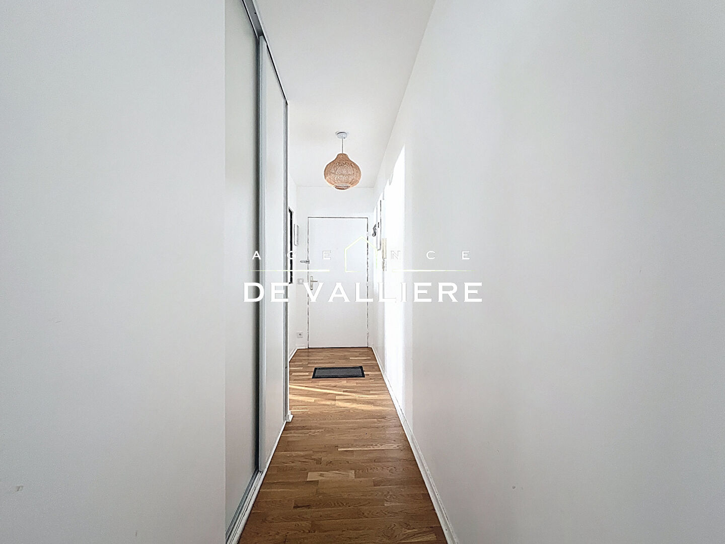 Photo RUEIL-MALMAISON - 2 pièces lumineux proche RER A - Rueil 2000 image 3/6