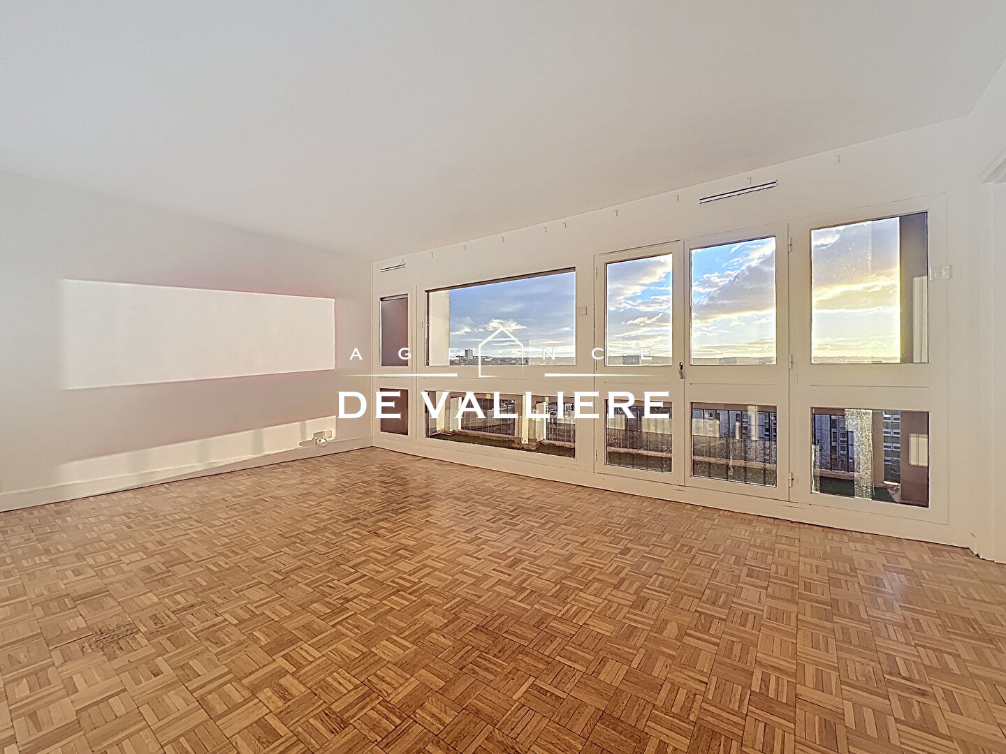 APPARTEMENT FAMILIAL PROCHE CENTRE VILLE