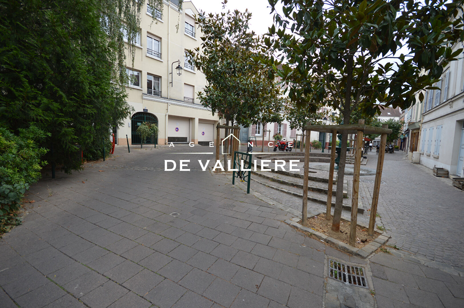 Agence immobilière de AGENCE DE VALLIERE - RUEIL
