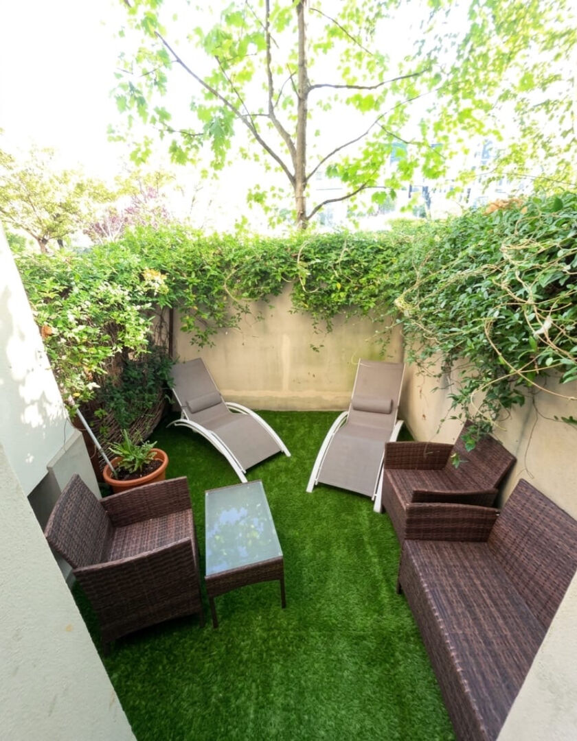 Appartement Puteaux 2 pièce(s) 28 m2 avec terrasse 10m²