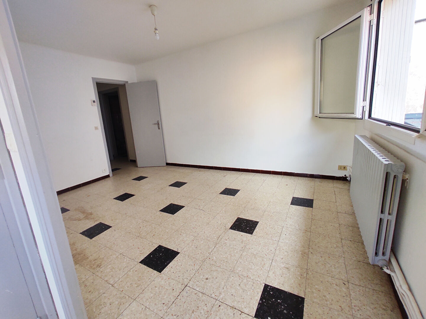 Photo IMMMEUBLE DE RAPPORT - BOURG MADAME image 5/6