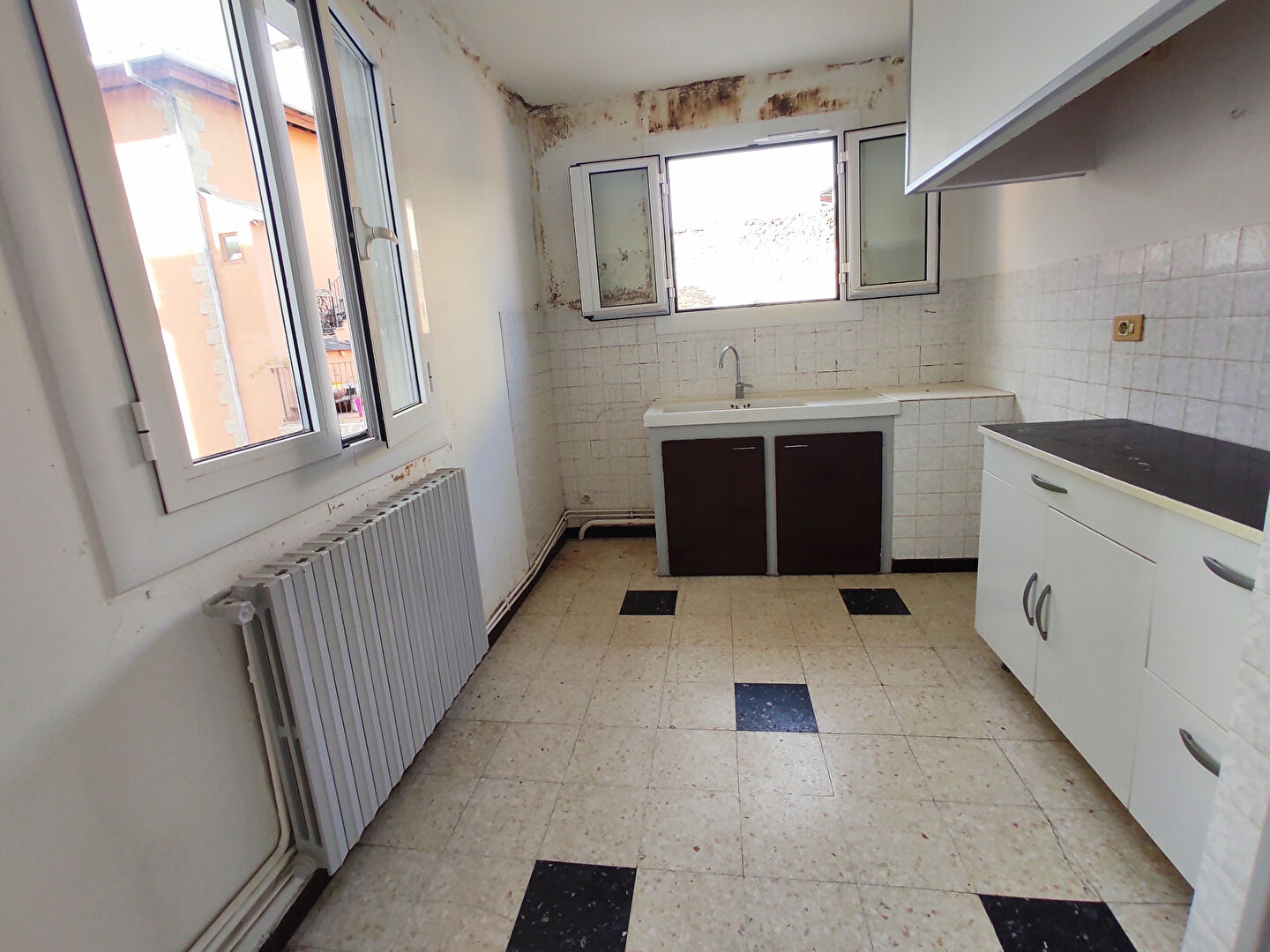 Photo IMMMEUBLE DE RAPPORT - BOURG MADAME image 6/6