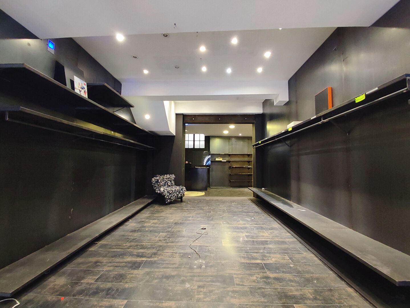 Photo Local commercial 91.6 m2 - PERPIGNAN image 4/6