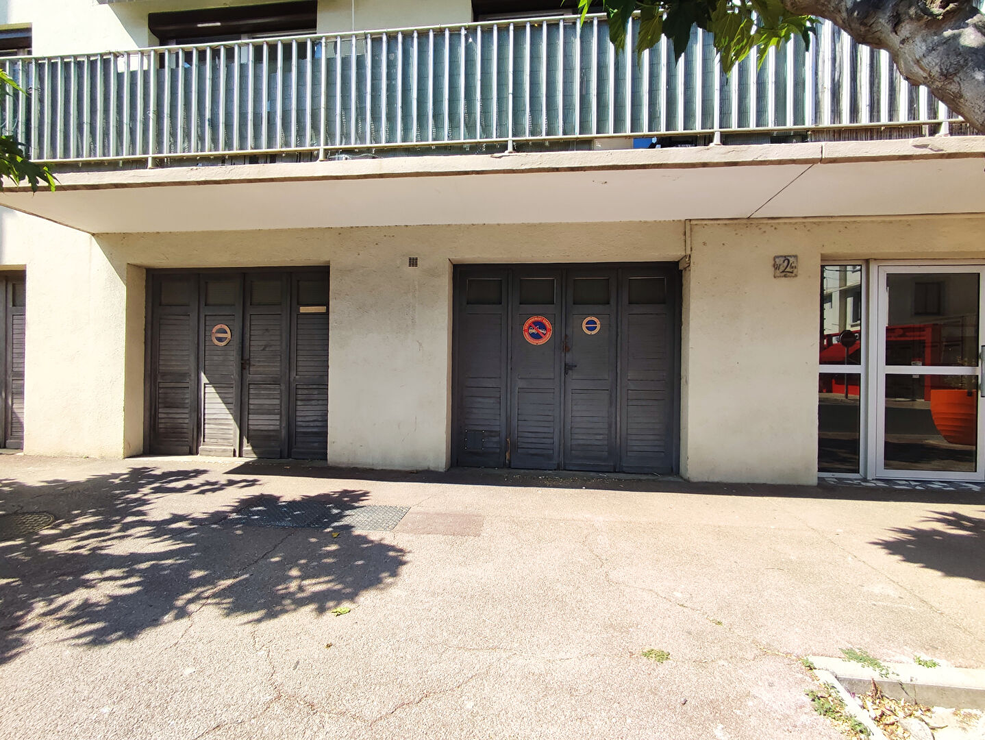 Parking / box