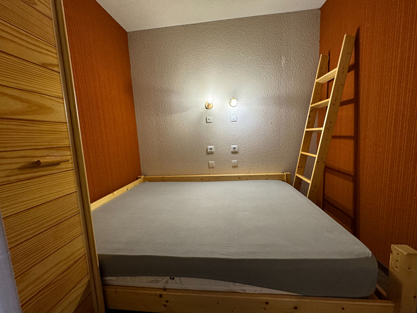 Photo STUDIO 3 CABINES - LES LUPINS - EYNE STATION image 6/6