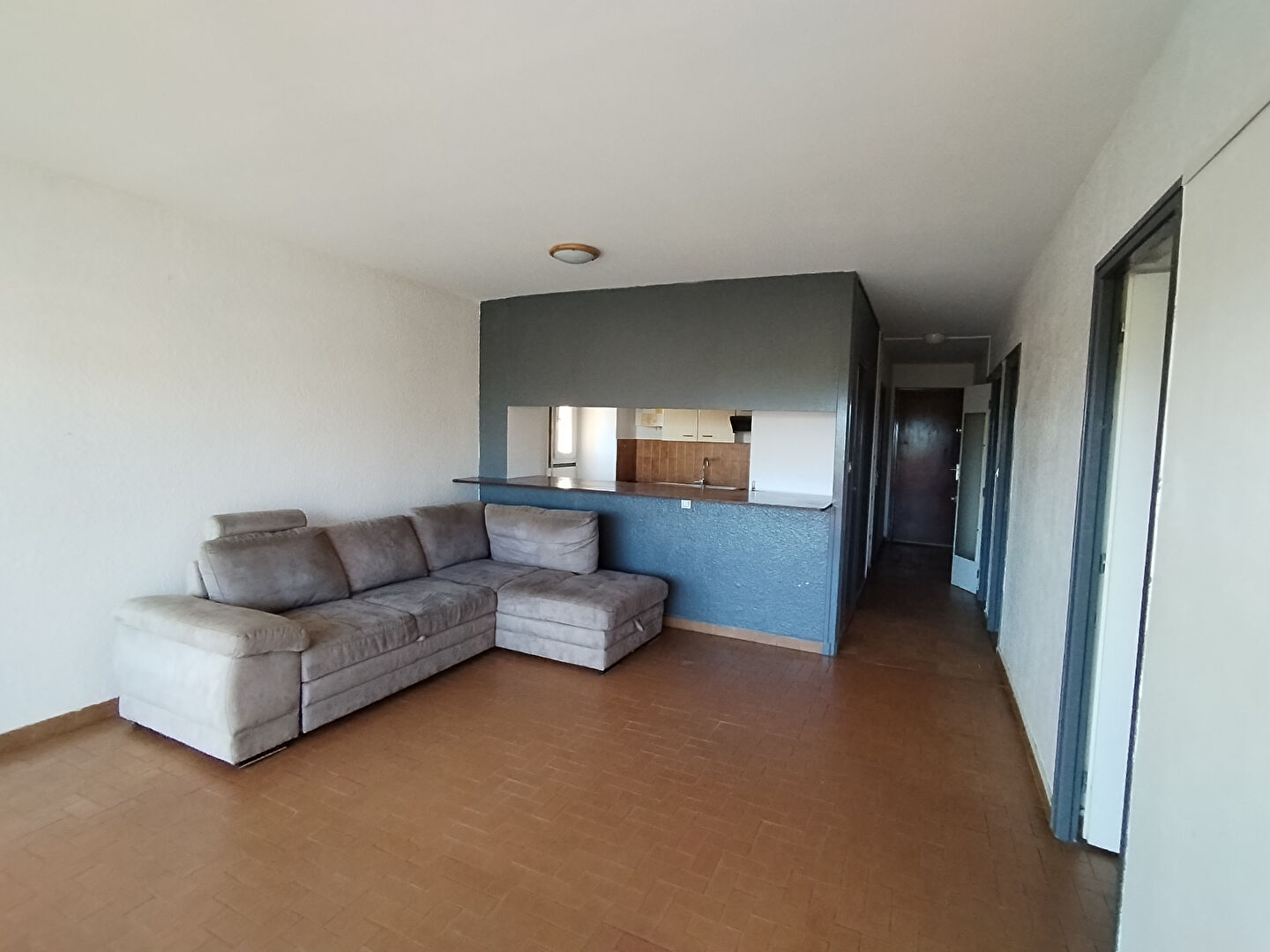 SAINT CYPRIEN - T3 PARKING, TERRASSE et CAVE