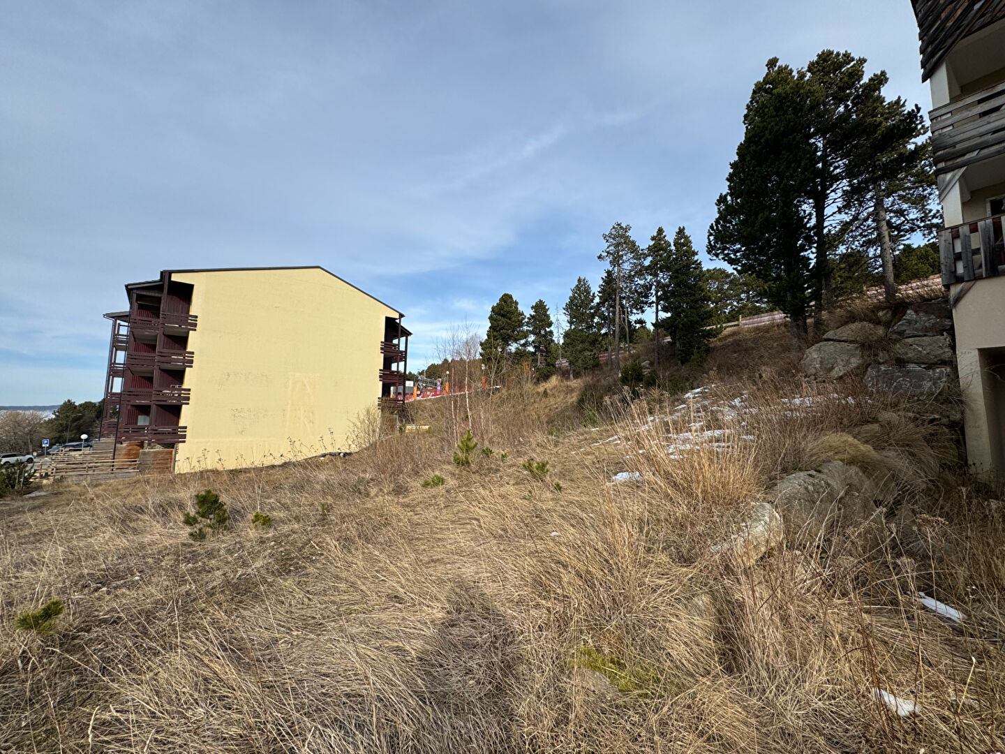 Photo Terrain pied de Pistes- EYNE STATION image 3/5