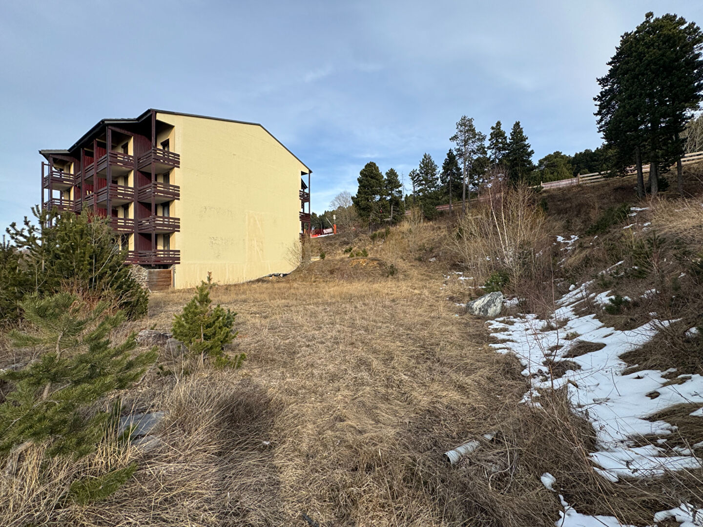 Photo Terrain pied de Pistes- EYNE STATION image 4/5