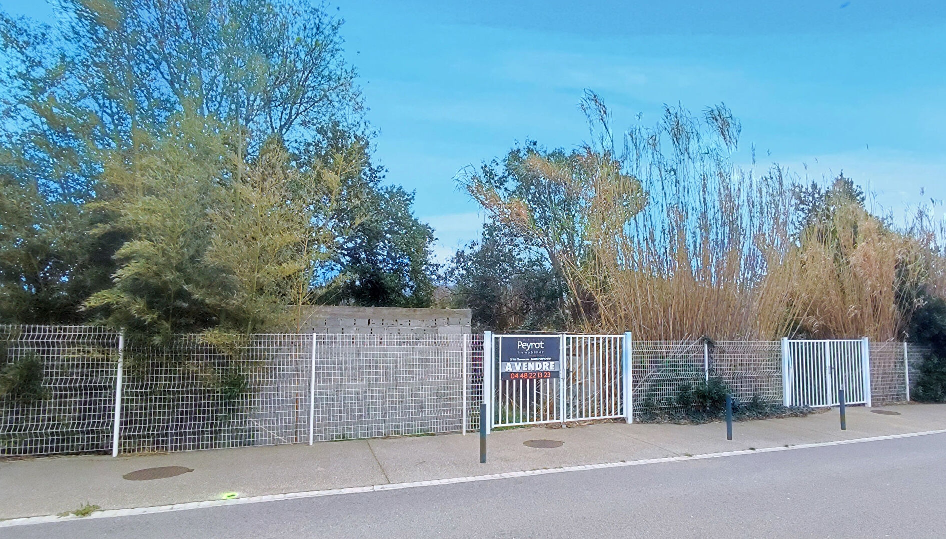 Photo PEZILLA-LA-RIVIERE Terrain constructible de 953 m2 image 4/6