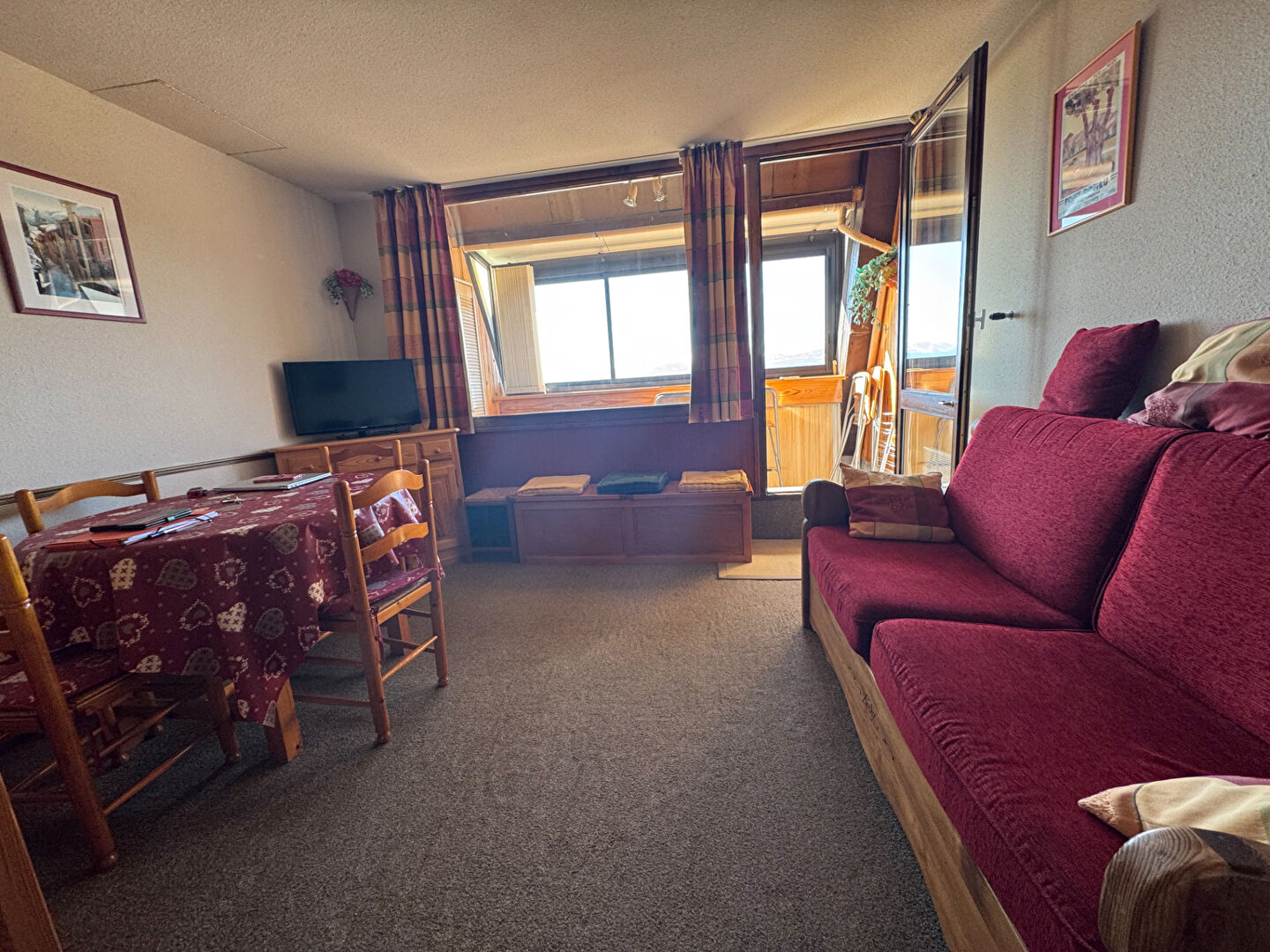 Photo T2 avec CABINE EN PIED DE PISTE - LES LUPINS - EYNE image 2/6