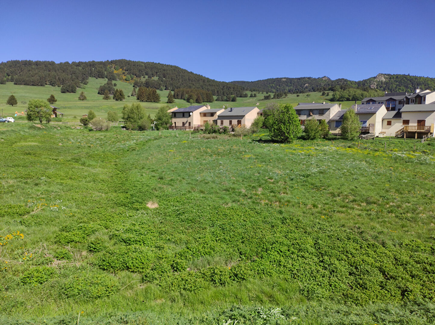 Photo TERRAIN - PUYVALADOR image 2/5