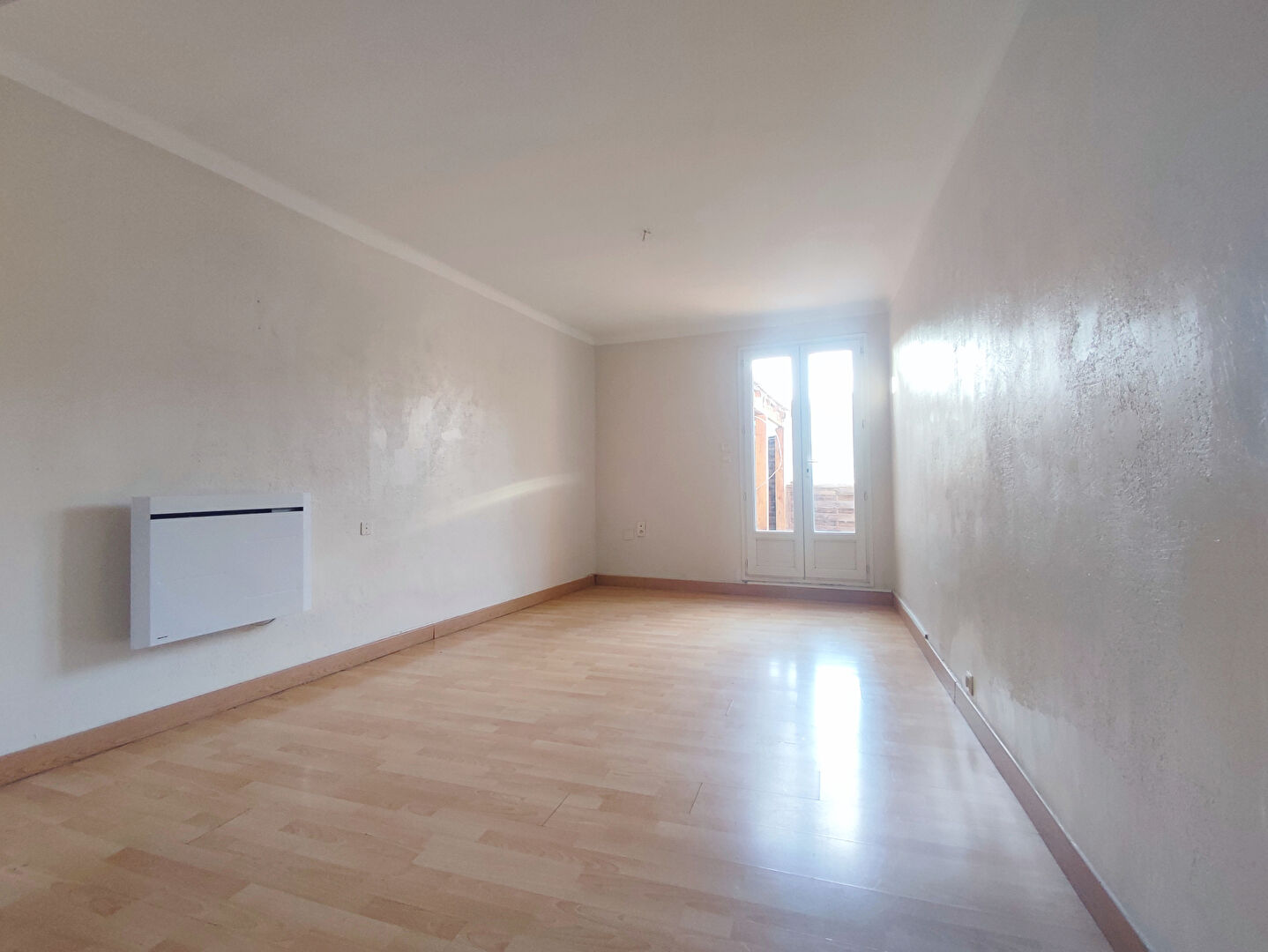 Photo LATOUR DE FRANCE , Maison de village de 6 pièces + garage image 3/6