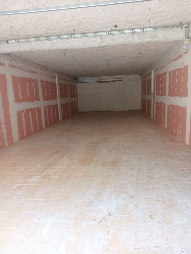 Photo PORT LEUCATE -  Emplacement parking MOTO / VELO image 2/2