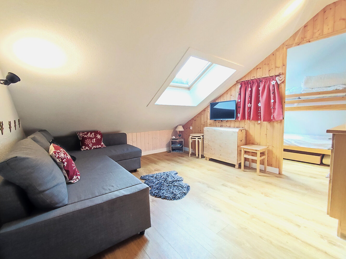 Photo LES GENTIANES - PYRENEES 2000 image 2/6